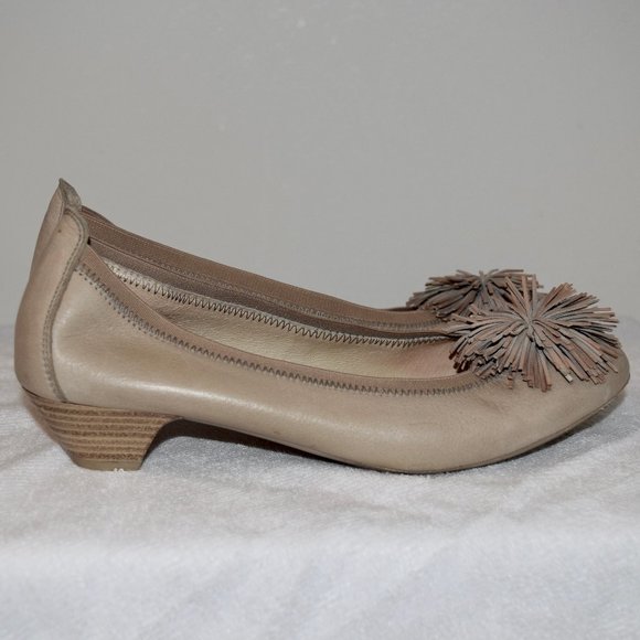 Hispanitas Leather Sand Pom Pom Shoes 8 - Picture 3 of 7